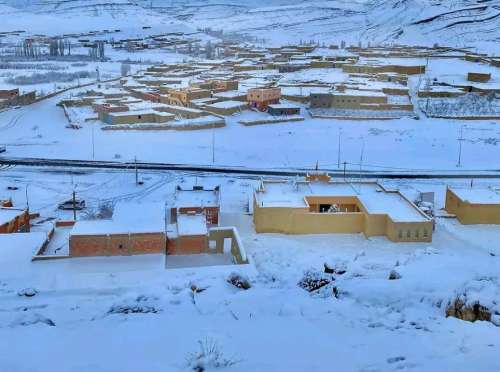 نشرة إنذارية...تسجيل تساقطات ثلجية وهبات رياح قوية بعد غد الأربعاء، بعدد من مناطق المملكة