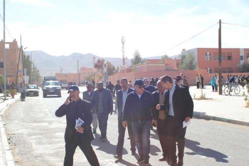 عامل أقليم زاگورة يستعرض مشروع التأهيل الحضري  لمدينة أكدز ويعطي تعليماته لتحرير الملك العمومي